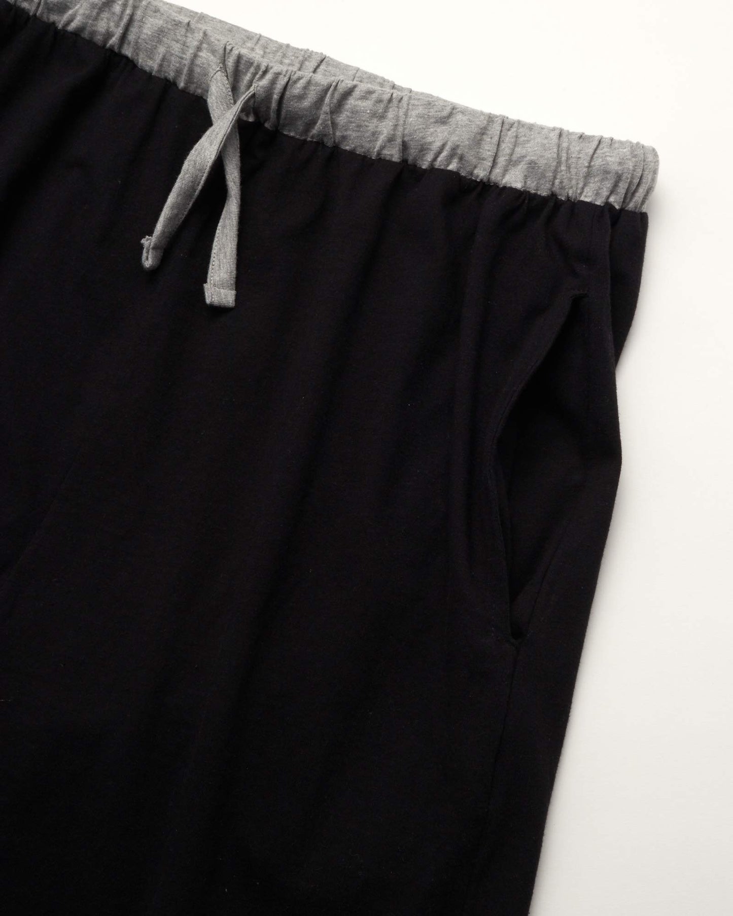 Ten West Apparel Men’s Pajamas – Short Sleeve Tee and Lounge Shorts Sleepwear Set (M-XL)
