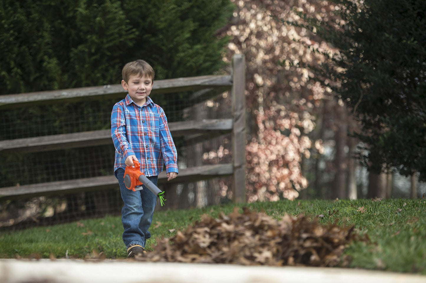 Husqvarna 125B Toy Leaf Blower, Light-Up Engine Makes Noise and Blows Out Real Air, Toddler Toys for Ages 3 and Up, Plastic, Orange/Gray, 589746402